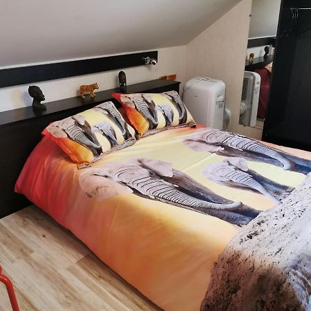 Hotel Le Bambi Baume-les-Dames Eksteriør bilde